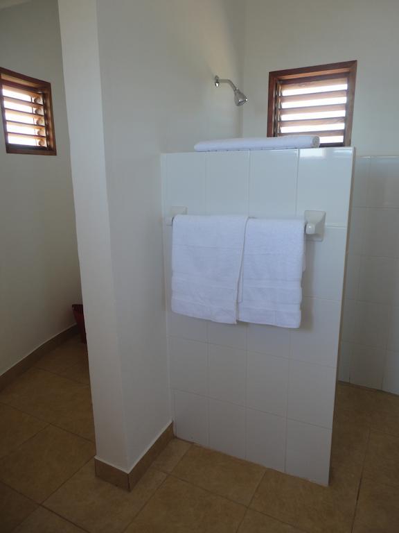 Kudehya Guesthouse Treasure Beach Habitación foto